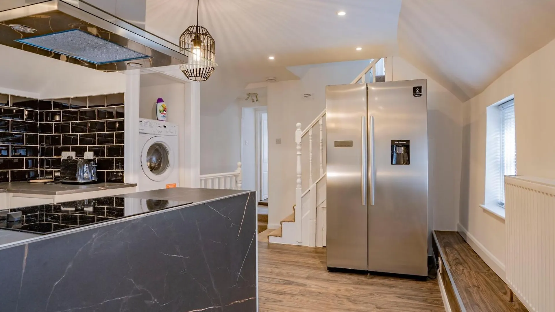 Apartamento Stylish Uxbridge 3 Bed Flat