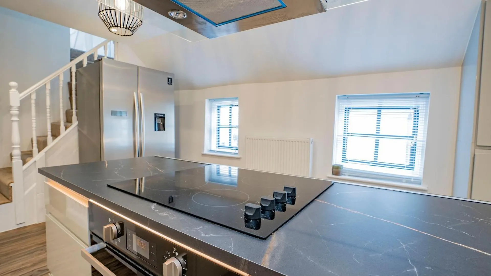 Apartamento Stylish Uxbridge 3 Bed Flat