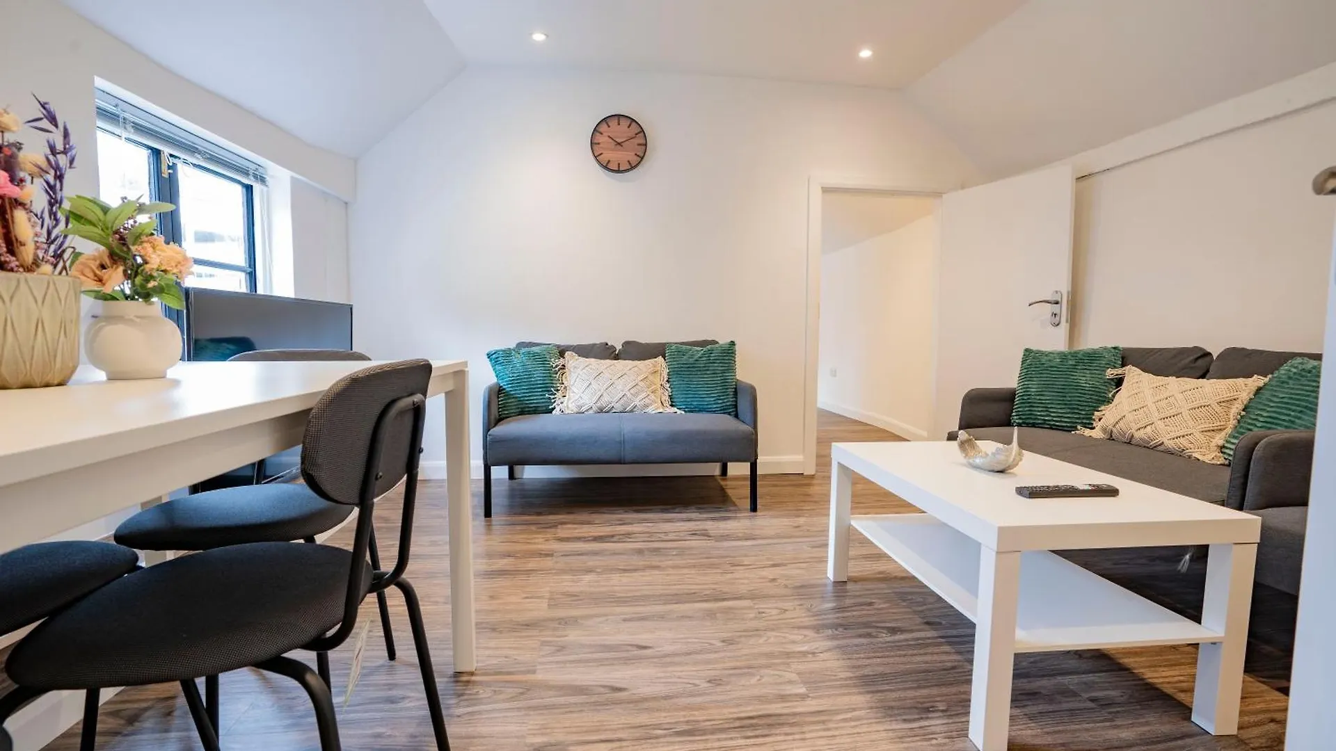Apartamento Stylish Uxbridge 3 Bed Flat