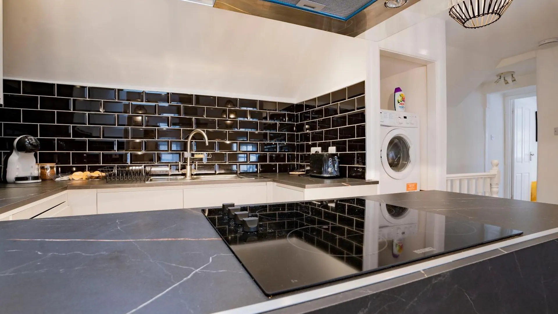 Apartamento Stylish Uxbridge 3 Bed Flat